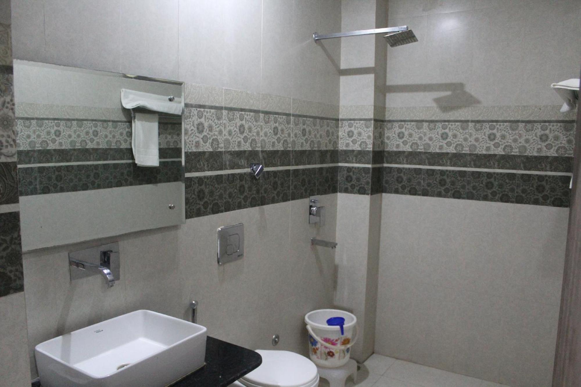 Bilberry Hotel Rewari Екстер'єр фото