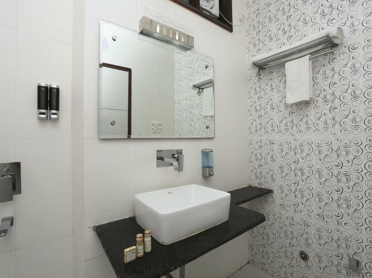 Bilberry Hotel Rewari Екстер'єр фото