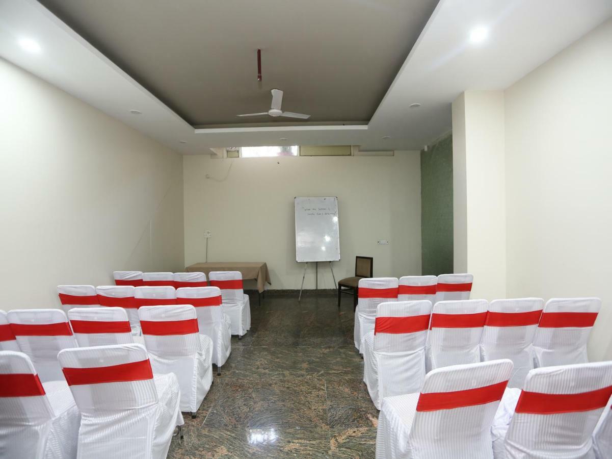Bilberry Hotel Rewari Екстер'єр фото