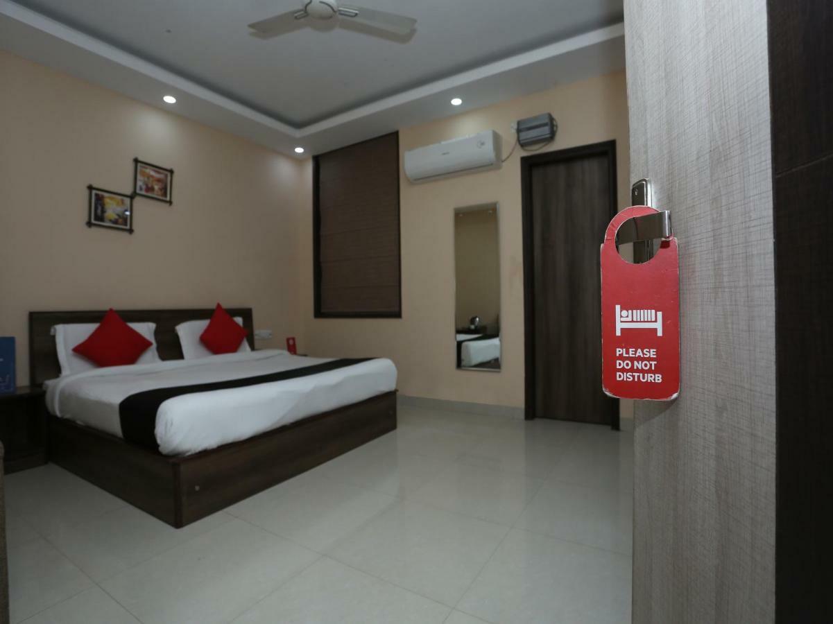 Bilberry Hotel Rewari Екстер'єр фото