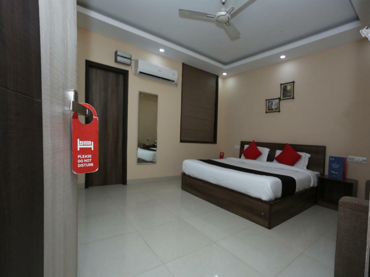 Bilberry Hotel Rewari Екстер'єр фото
